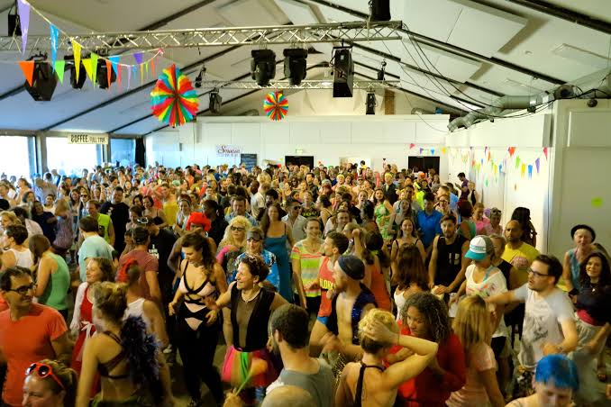 Morning Gloryville과 뉴욕의 Daybreaker