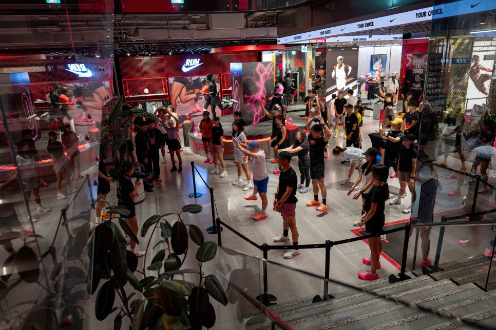 NIKE STORE RUN CLUB