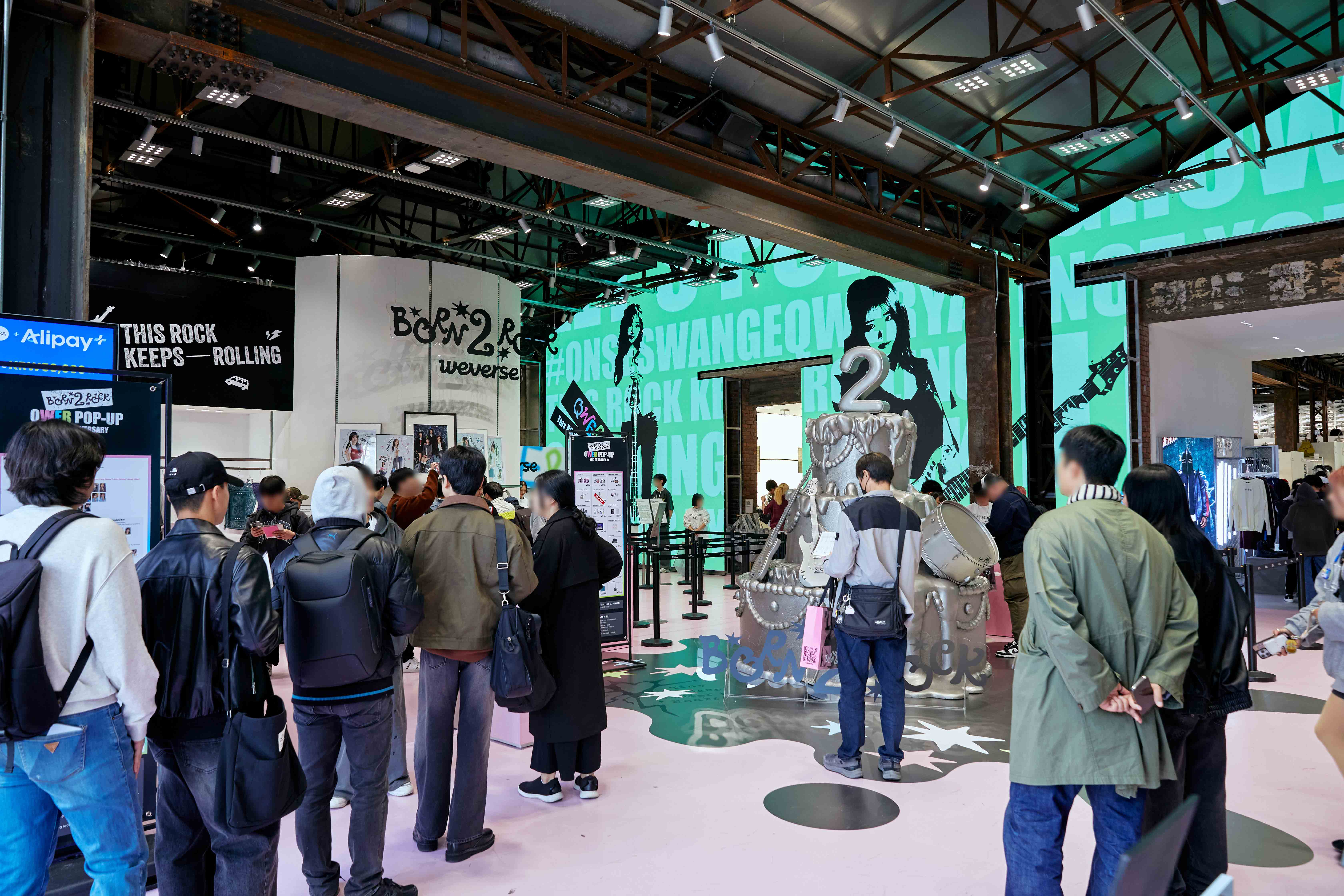 Born-2-Rock-QWER-2ND-ANNIVERSARY-POP-UP-STORE image 2