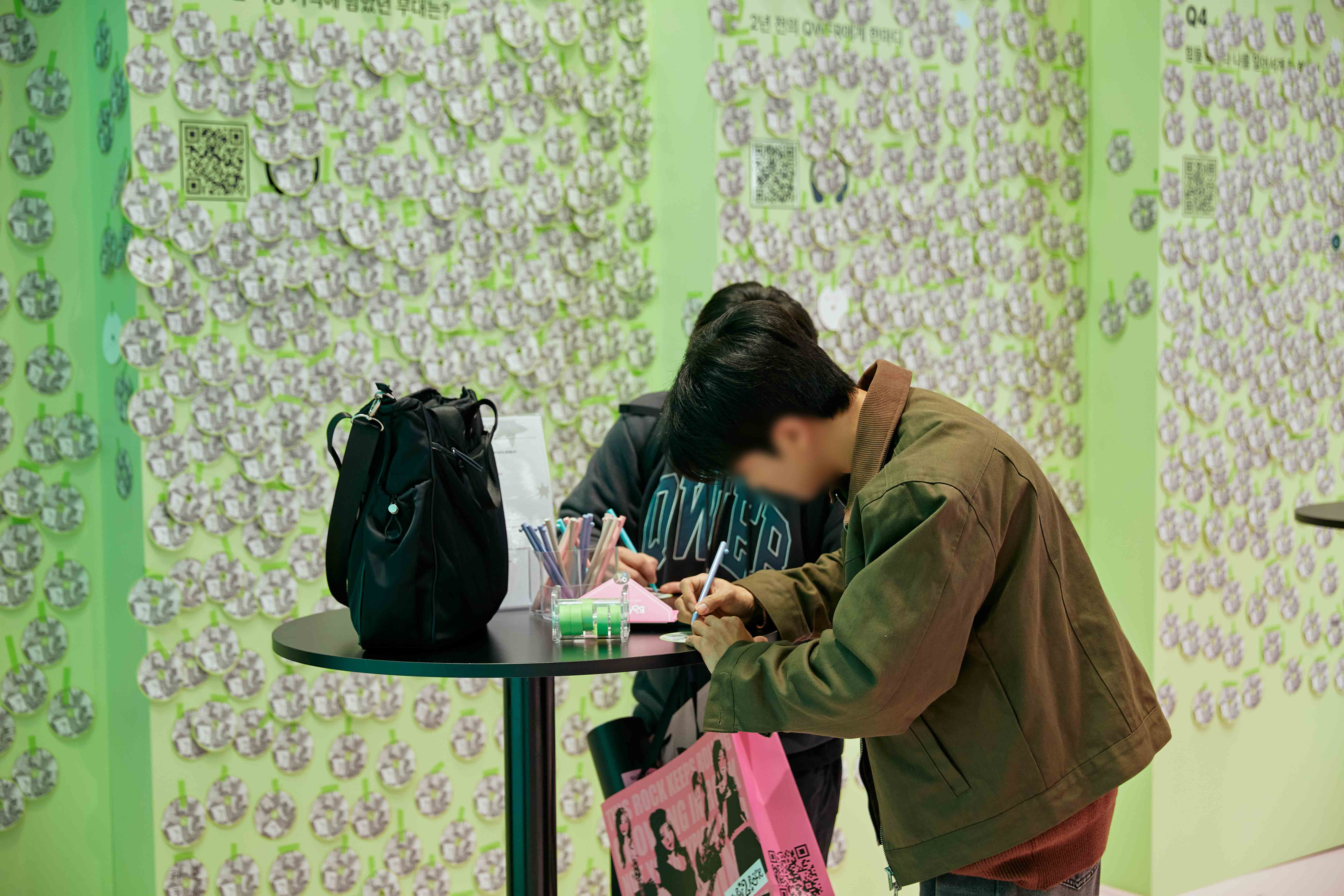 Born-2-Rock-QWER-2ND-ANNIVERSARY-POP-UP-STORE image 7