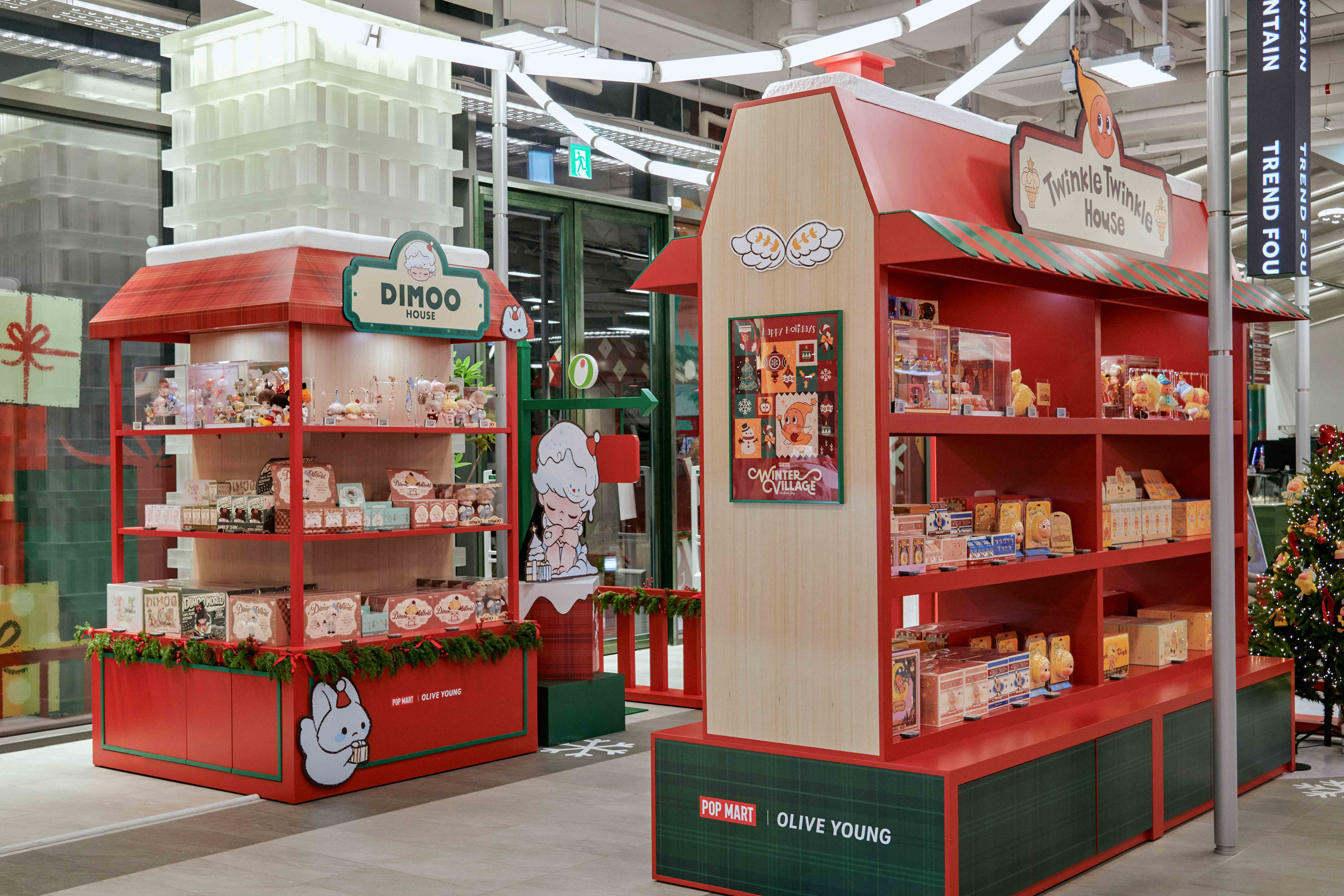 POP-MART-WINTER-VILLAGE-POP-UP-STORE image 5