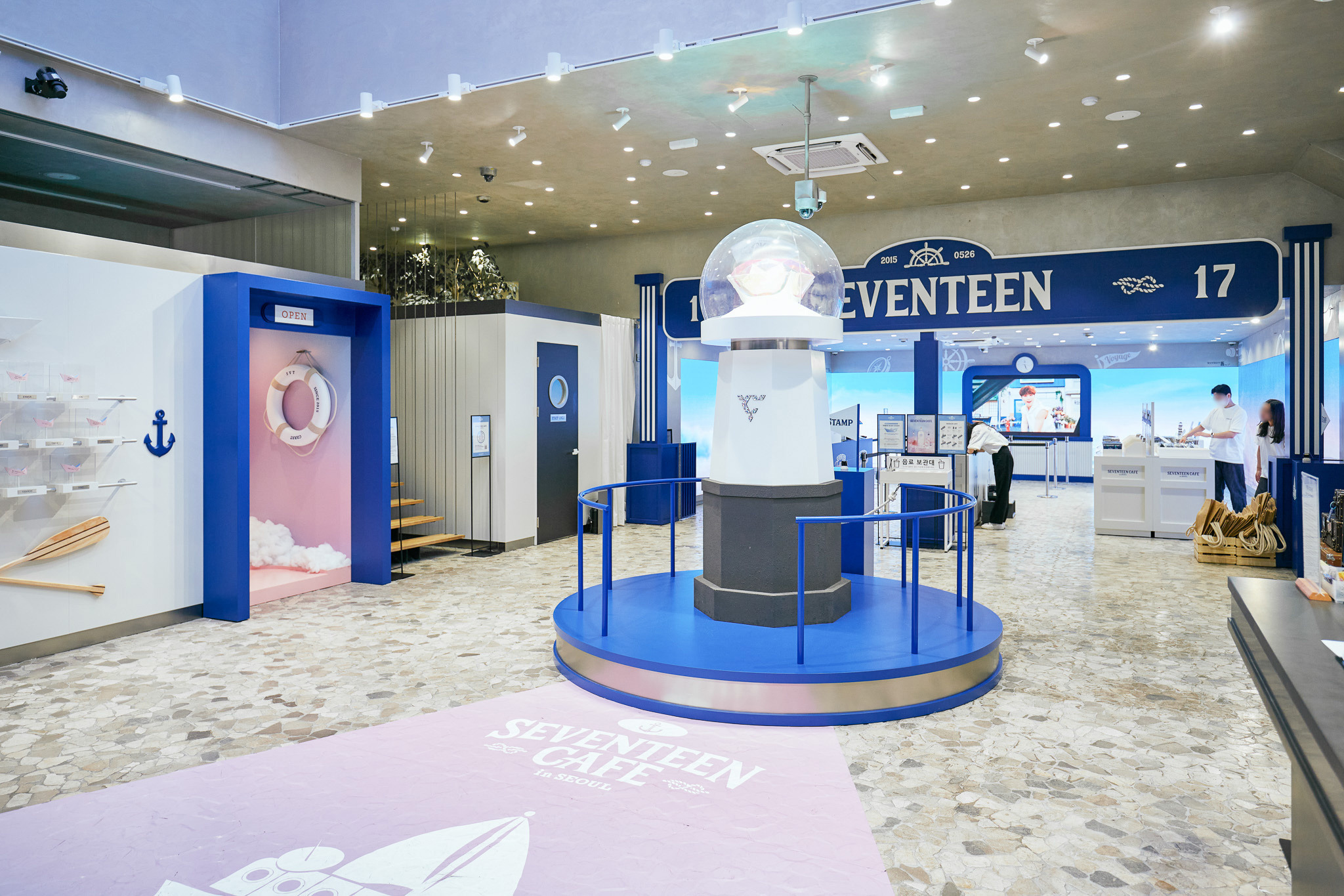 SEVENTEEN CAFE in SEOUL
