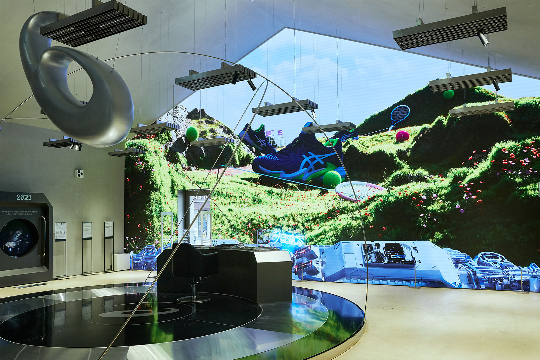 ASICS POP-UP STORE